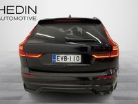 Käytetty Volvo XC60 456 HP (335 kW) 2022 Musta Katumaasturi