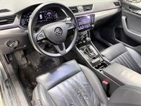 Käytetty Skoda Superb Business Line 204 HP (150 kW) 2019 Hopea / harmaa Sedan