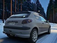 Käytetty Peugeot 206 109 HP (80 kW) 2001 Viistoperä