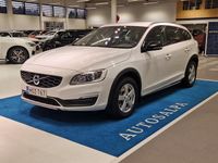 Käytetty Volvo V60 CC Momentum 190 HP (139 kW) 2016 Valkoinen Farmari
