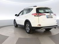 Käytetty Toyota RAV4 Edition 153 HP (112 kW) 2017 Valkoinen Katumaasturi