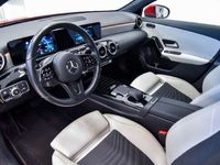 käytetty Mercedes A180 A Business Style / Lisälämmitin / LED-ajovalot / Digimittaristo / Sport-penkit / Puolinahat / Juuri huollettu!