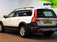 käytetty Volvo XC70 D4 AWD Momentum / Webasto / Vetokoukku / Jakopää vaihdettu 05/23 /