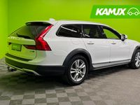 Käytetty Volvo V90 CC Business Edition 235 HP (172 kW) 2019 Valkoinen Farmari