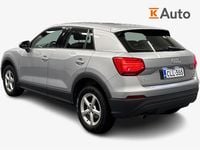 Käytetty Audi Q2 Business Plus 116 HP (85 kW) 2018 Hopea Katumaasturi