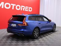 Käytetty Volvo V60 R-Design 317 HP (233 kW) 2019 Farmari