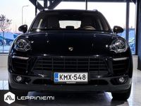 käytetty Porsche Macan S Diesel / Vetokoukku / Panorama / P.Kamera / 14-penkit / Webasto / 19" Macan Turbo vanteet / PDLS+ / PASM / PDK /