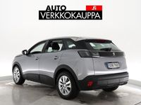 käytetty Peugeot 3008 Active Pack Motion PureTech 130 EAT8-automaatti / LED AJOVALOT / VAKKARI / BLUETOOTH / MOOTTORILÄMM