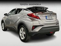 Käytetty Toyota C-HR Active 122 HP (89 kW) 2018 Hopea Katumaasturi