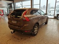 käytetty Volvo XC60 2,4D AWD Momentum aut - Webasto ajastinkellolla, vetokoukku, vakionopeudensäädin, neliveto!