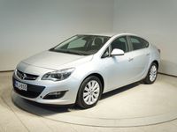 käytetty Opel Astra 4-ov Cosmo 1,4 Turbo 103kW AT6 - Navigointi, Vakionopeudensäädin, Vetokoukku, Moottorinlämmitin, Aut