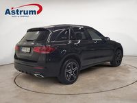 Käytetty Mercedes GLC300e Business 211 HP (155 kW) 2022 Musta Katumaasturi