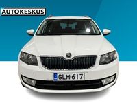 käytetty Skoda Octavia Combi 1,4 TSI Ambition DSG Autom. Tutkat / Lohkol. ja sisäp