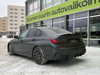 Käytetty BMW 330e M Sport 397 HP (291 kW) 2020 Hopea / harmaa Sedan