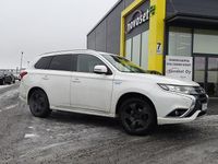 Käytetty Mitsubishi Outlander P-HEV Instyle 224 HP (164 kW) 2016 Valkoinen Katumaasturi
