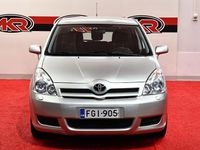 Käytetty Toyota Corolla Verso Terra 110 HP (80 kW) 2004 Hopea Tila-auto