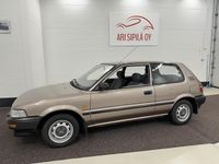 Käytetty Toyota Corolla 1989 Ruskea Viistoperä