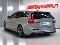 Käytetty Volvo V60 Core 350 HP (257 kW) 2024 Harmaa Farmari