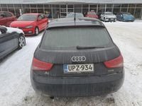 Käytetty Audi A1 Attraction 86 HP (63 kW) 2012 Musta Viistoperä