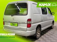 Käytetty Toyota HiAce 117 HP (86 kW) 2007 Hopea / harmaa Van