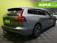 Käytetty Volvo V60 Momentum 150 HP (110 kW) 2021 Hopea / harmaa Farmari