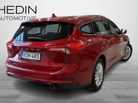 Käytetty Ford Focus Trend 125 HP (91 kW) 2021 Punainen Farmari
