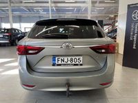 käytetty Toyota Avensis 1,8 Valvematic Active Touring Sports Multidrive S ** Korko 1,99% + kulut ** Vetokoukku **