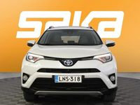 Käytetty Toyota RAV4 Hybrid Premium 155 HP (114 kW) 2017 Katumaasturi