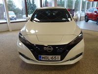Käytetty Nissan Leaf N-Connecta 110 kW (150 HP) 2022 Valkoinen Viistoperä