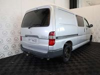 käytetty Toyota HiAce 2,4 TDsl 4ov pitkä