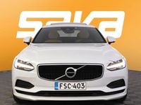 Käytetty Volvo S90 Momentum 150 HP (110 kW) 2019 Sedan