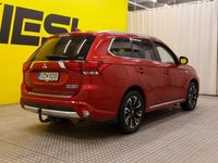Käytetty Mitsubishi Outlander P-HEV Instyle 121 HP (88 kW) 2016 Katumaasturi