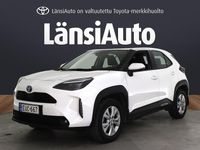 Käytetty Toyota Yaris Cross Active 116 HP (85 kW) 2022 Katumaasturi