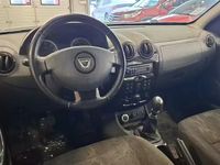 Käytetty Dacia Duster Lauréate 110 HP (80 kW) 2011 Katumaasturi