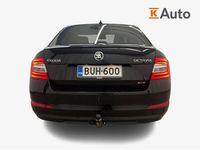 Käytetty Skoda Octavia LAURIN & KLEMENT 184 HP (135 kW) 2015 Viistoperä