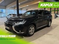Käytetty Mitsubishi Outlander P-HEV Instyle 121 HP (88 kW) 2018 Musta Farmari