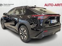 Käytetty Toyota bZ4X Active 160 kW (218 HP) 2024 Musta Katumaasturi