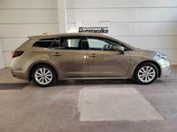 Käytetty Toyota Corolla Edition 140 HP (102 kW) 2023 Ruskea Farmari