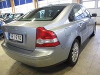 Käytetty Volvo S40 Momentum 140 HP (102 kW) 2006 Harmaa Sedan
