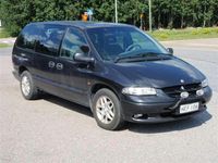 Käytetty Chrysler Grand Voyager 116 HP (85 kW) 2000 Musta Tila-auto