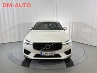 Käytetty Volvo XC60 R-Design 320 HP (235 kW) 2018 Valkoinen Katumaasturi