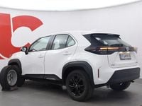 Käytetty Toyota Yaris Cross Active 116 HP (85 kW) 2022 Valkoinen Katumaasturi