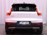 Käytetty Volvo XC40 R-Design 180 HP (132 kW) 2021 Katumaasturi