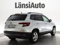 käytetty Skoda Karoq 1,0 TSI Ambition DSG Autom. / SUOMI-auto / 2. Omistaja / AppleCarPlay & AndroidAuto / BT / Vakkari / Käsiraha alk. 0e! / **** LänsiAuto Safe -sopimus esim. alle 25 €/kk tai 590 € ****