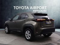 Käytetty Toyota Yaris Cross Edition 116 HP (85 kW) 2024 Ruskea (beige) Katumaasturi