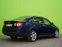 Käytetty VW Jetta Comfortline 116 HP (85 kW) 2006 Sininen Sedan