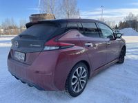Käytetty Nissan Leaf 360º 110 kW (150 HP) 2018 Punainen Viistoperä