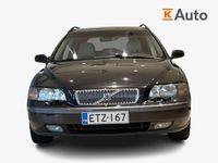 käytetty Volvo V70 25T Geartronic** Vetokoukku Jakohihna juuri vaihdettu Autom.ilmastointi**