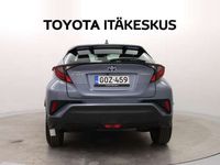 käytetty Toyota C-HR 2,0 Hybrid Team D Edition / Carplay / Kamera / Metalliväri /