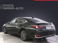 Käytetty Lexus ES300H 178 HP (130 kW) 2024 Musta Sedan